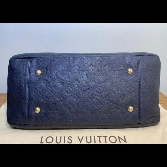 Louis Vuitton hobo - Picture 7 of 10